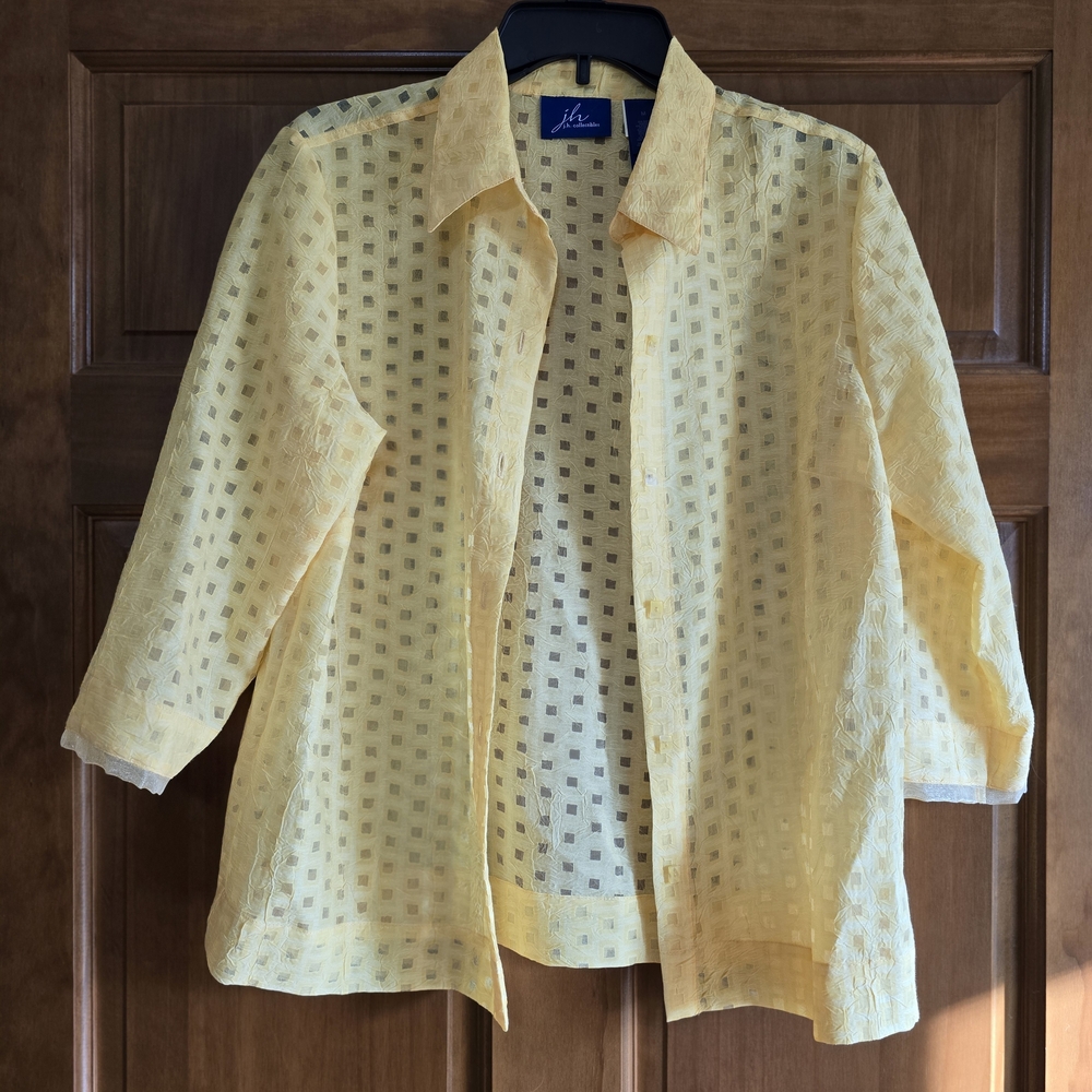 J.H. Colectibles Sheer Vintage Yellow Button Down 3/4 Sleeve Shirt.